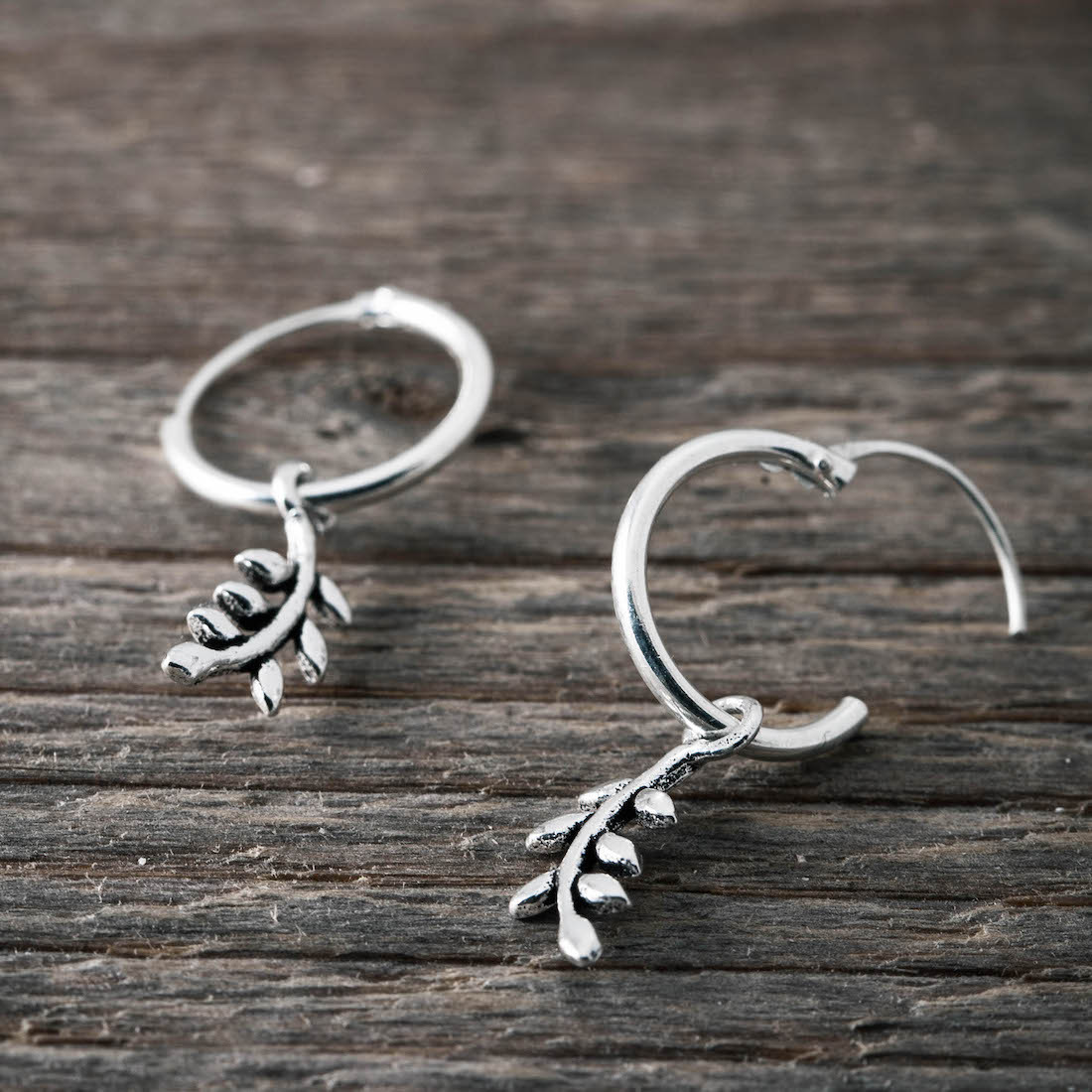 Silver hoops spike