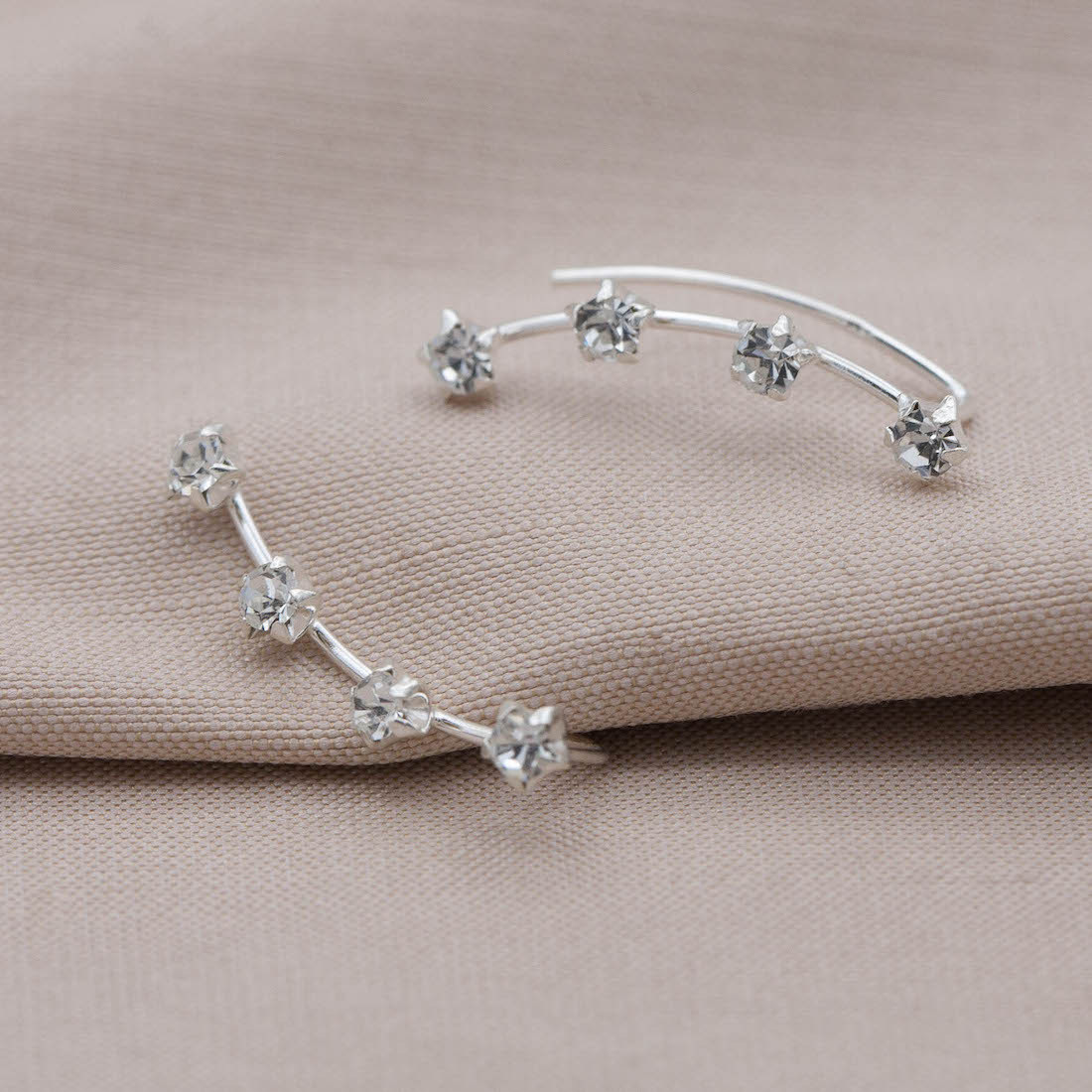 Silverörhänge ear climber stenar