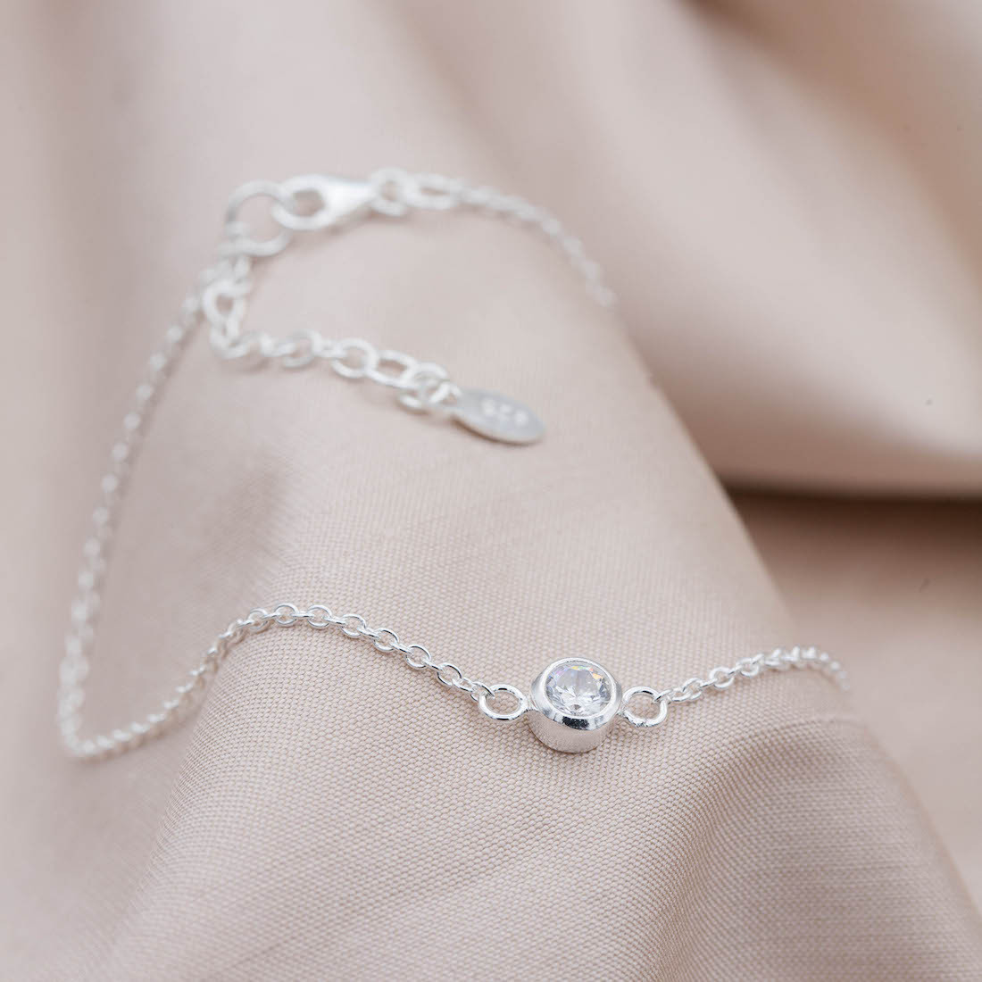 Silver bracelet c/z stone