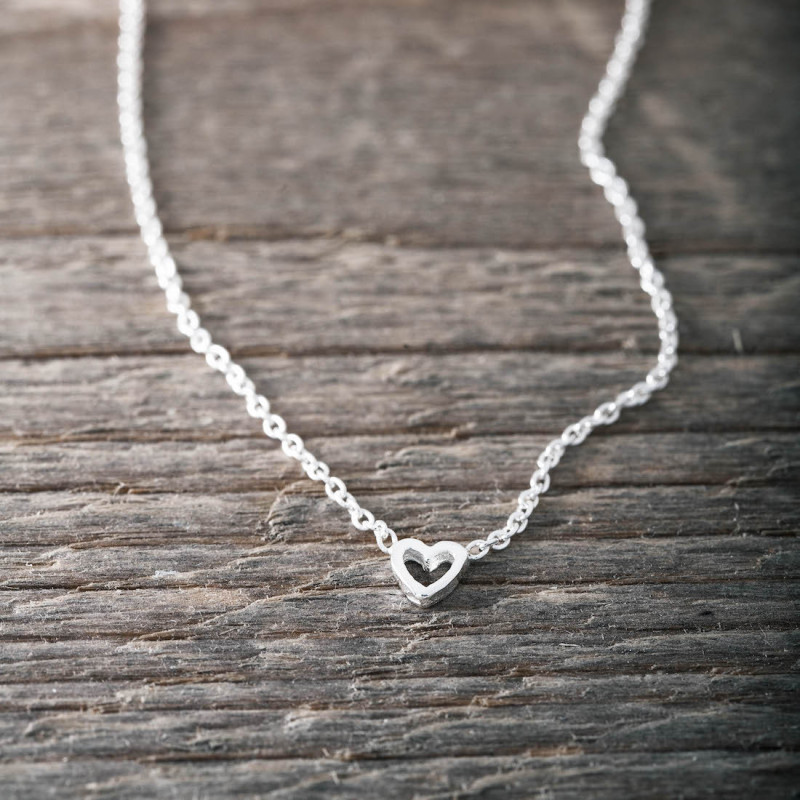 Mini Pearl Heart Necklace With Diamonds - KAMARIA