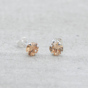 Silver earrings 6mm champagne stone