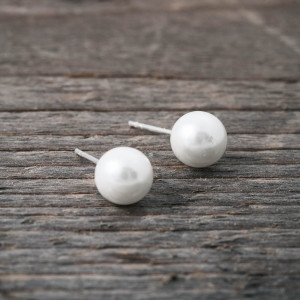 Pearl earrings 6mm