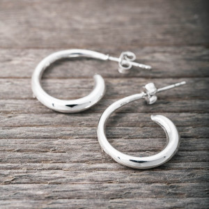 Silver earrings spiral