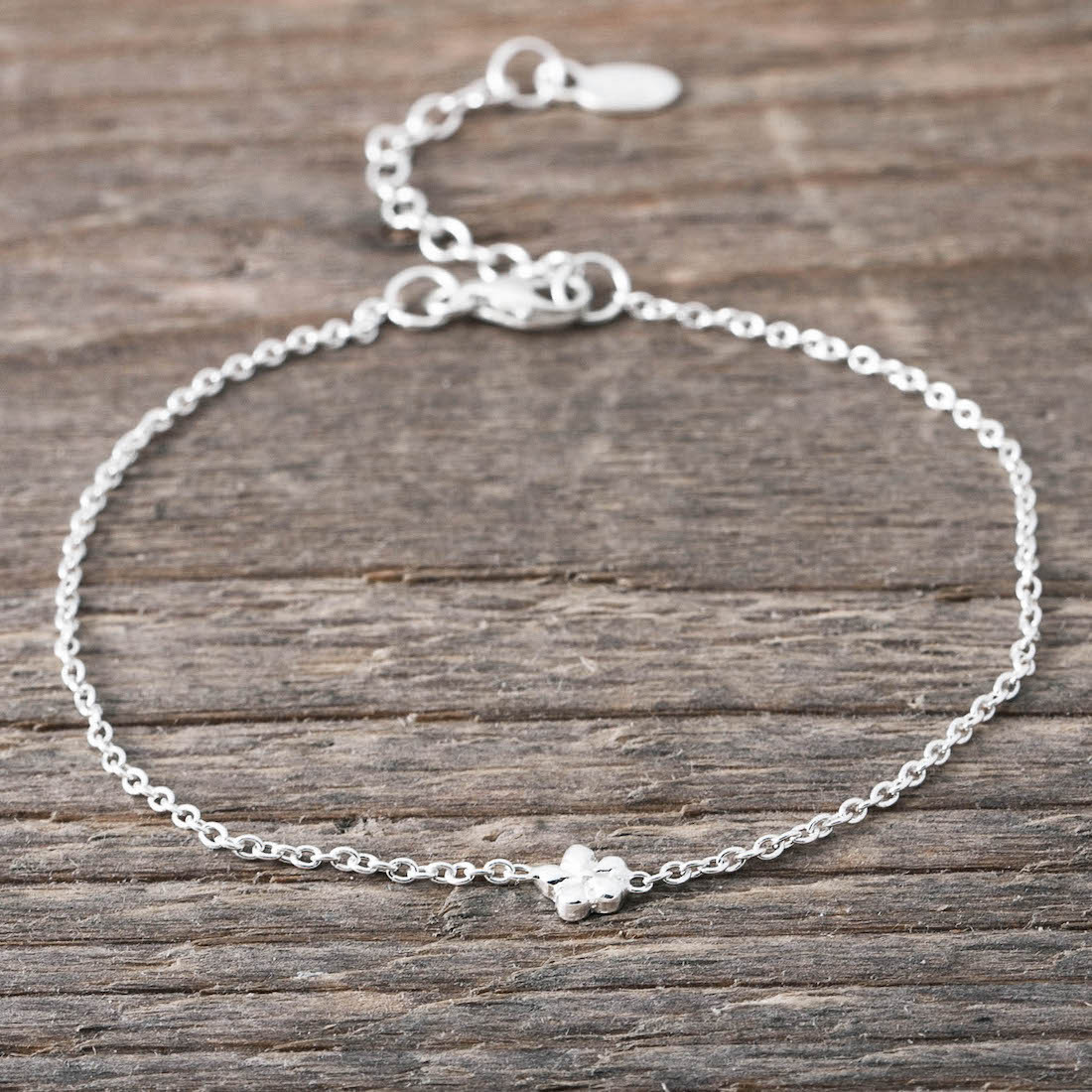 Silver bracelet small flower