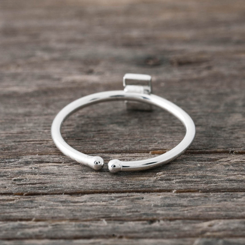 Silver ring wrap around flat