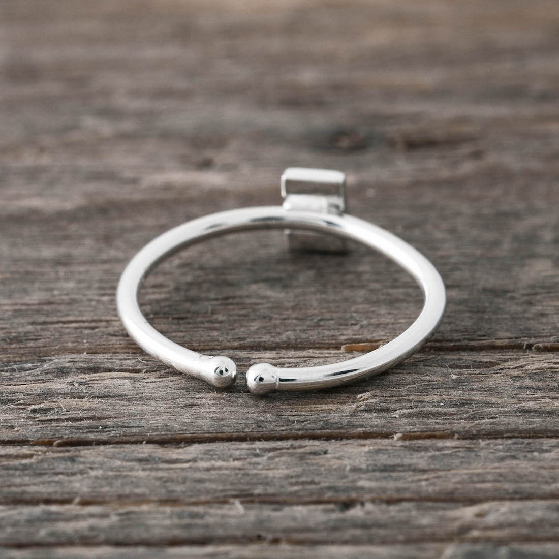 Silver ring T