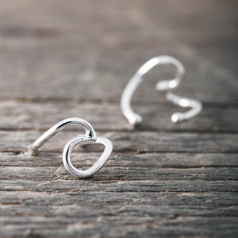 Silverörhänge ear cuff -våg