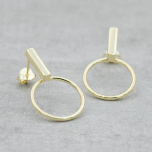 Gold earrings bar with ring