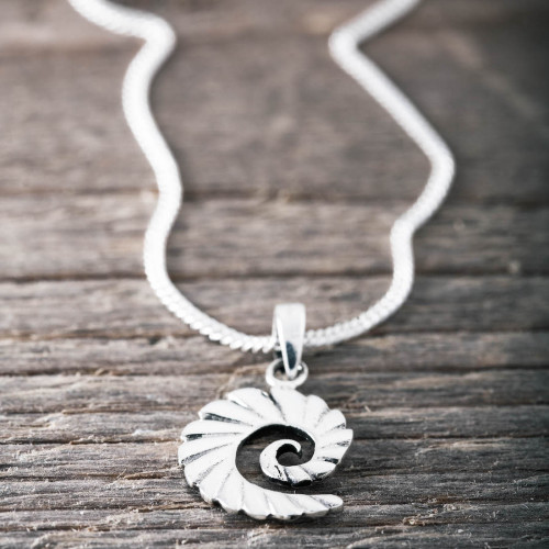 Silverhalsband snäckmönstrad lyckospiral