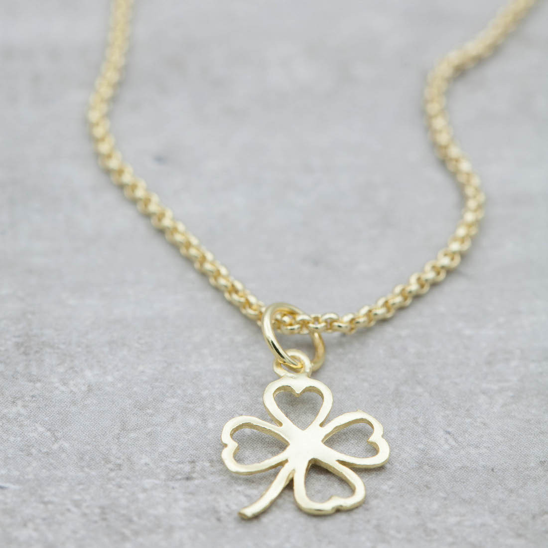 Gold necklace four leaf clover