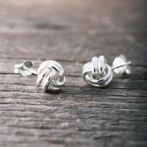 Silver earrings round knot