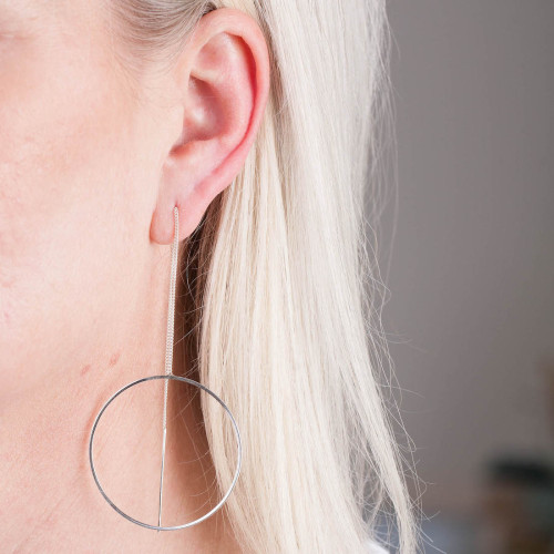 Silverörhängen kedja med stor ring