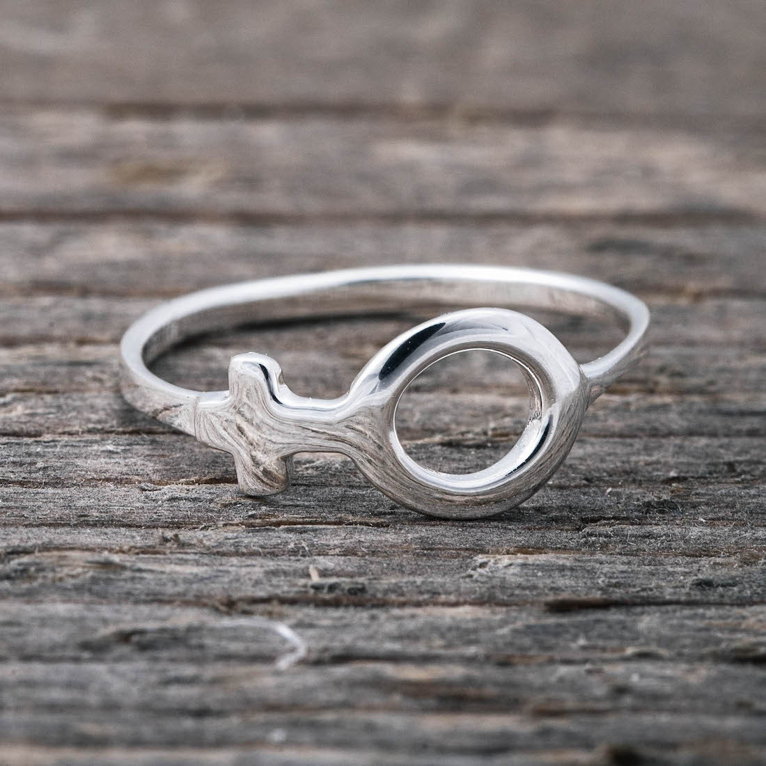 Silver ring female