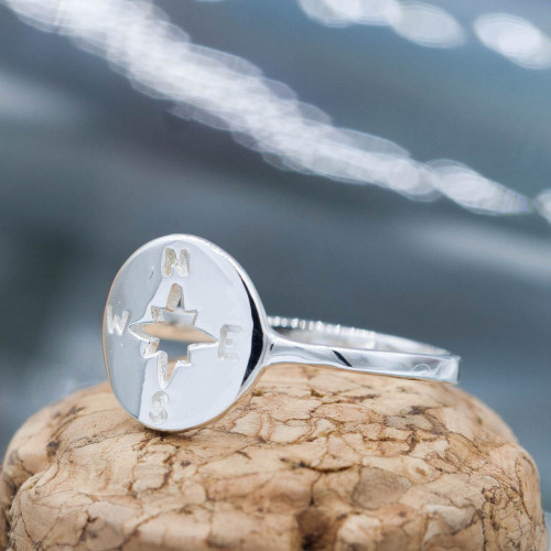Silver ring compass