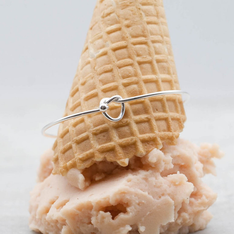 Silverarmring stel m kärleksknut