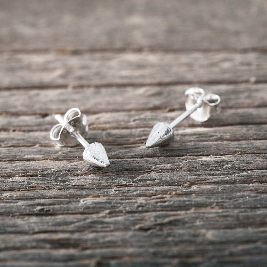 Silver earrings tiny spike