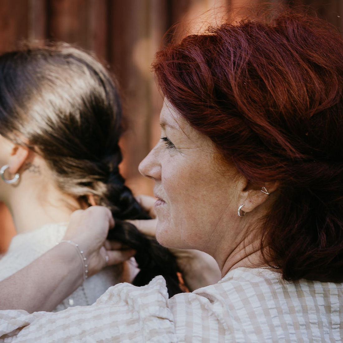 Silverörhänge ear cuff kryss