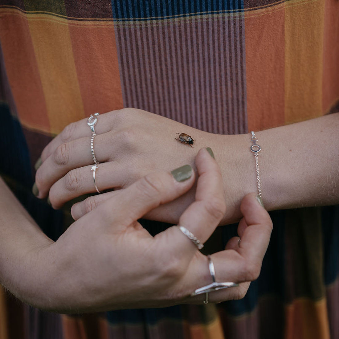 Silver ring thin with small star