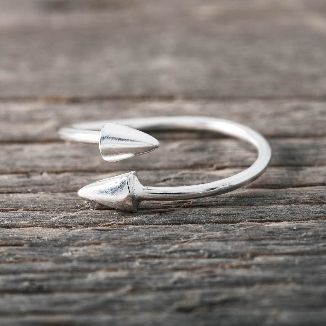 Silverring Spikes
