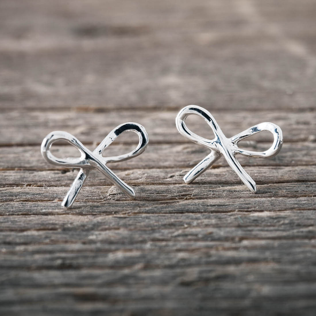 Silver earrings small bow