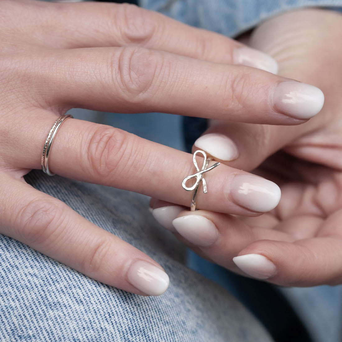 Silverring supertunn facetterad