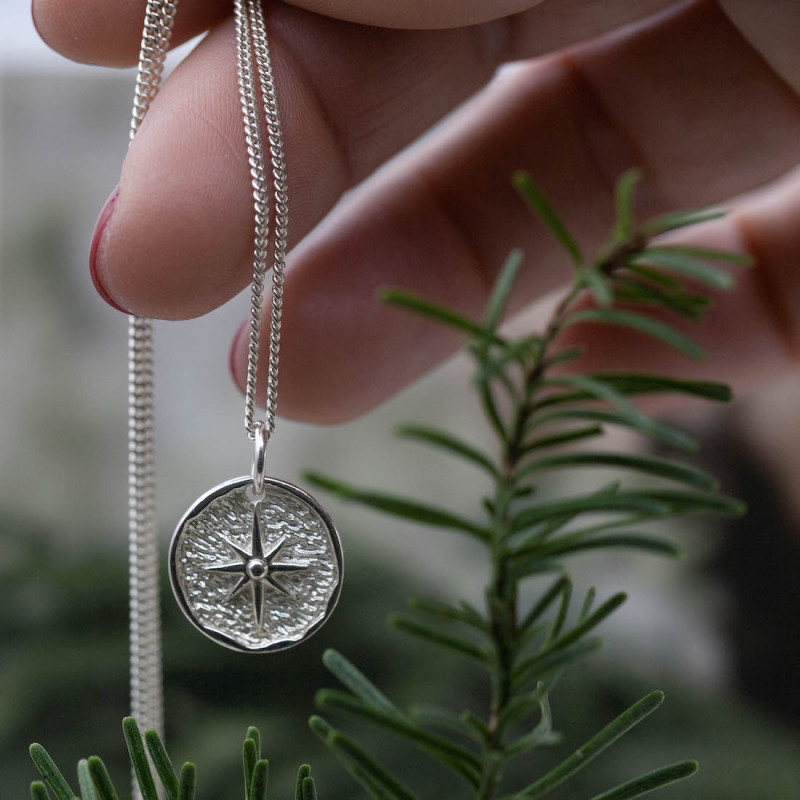 Silverhalsband lycko coin stjärna