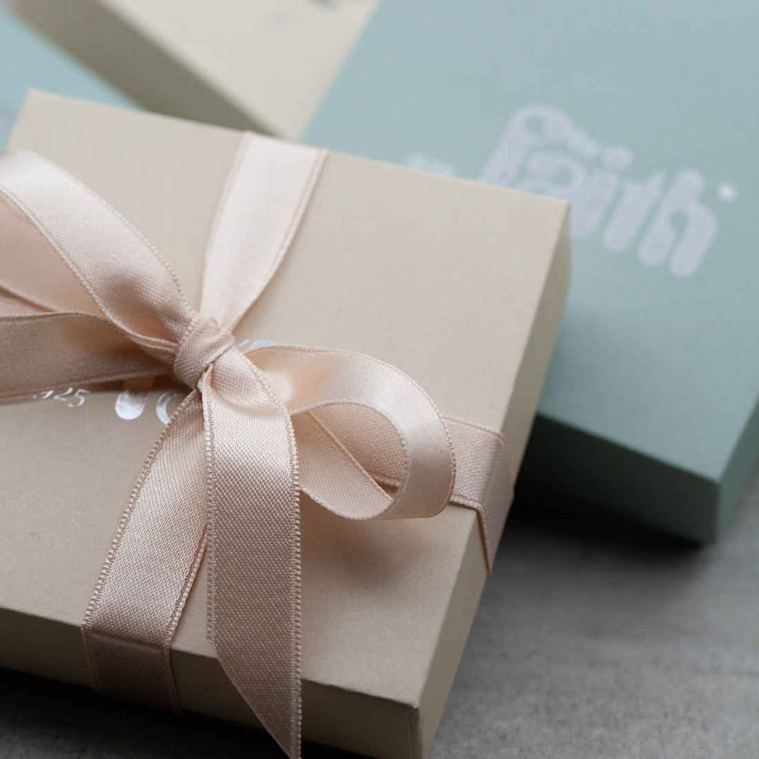 Presentask - By faith