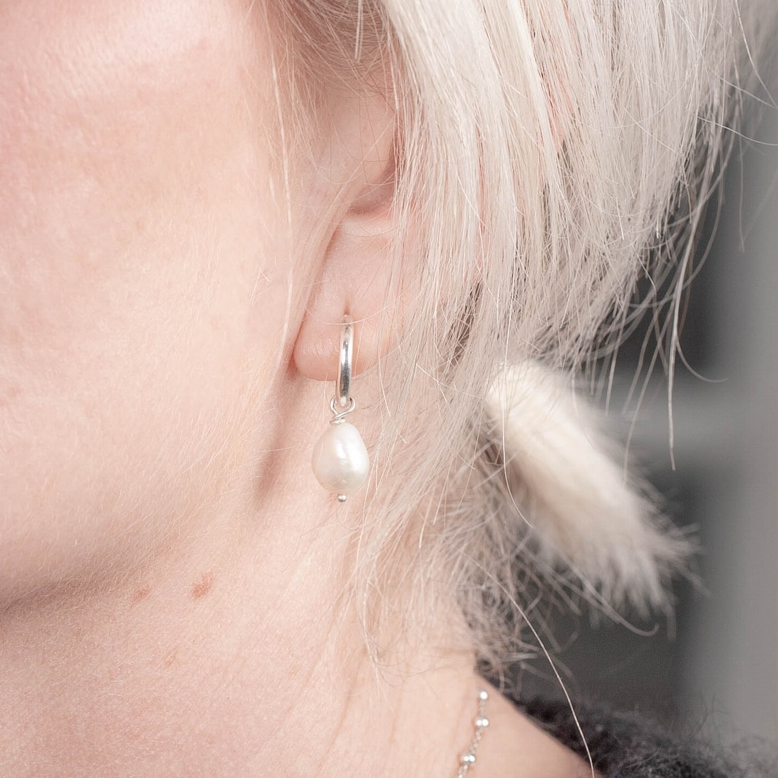 Silver hoops white freshwater pearl
