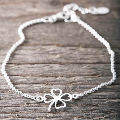 Silver bracelet contour four leaf clover