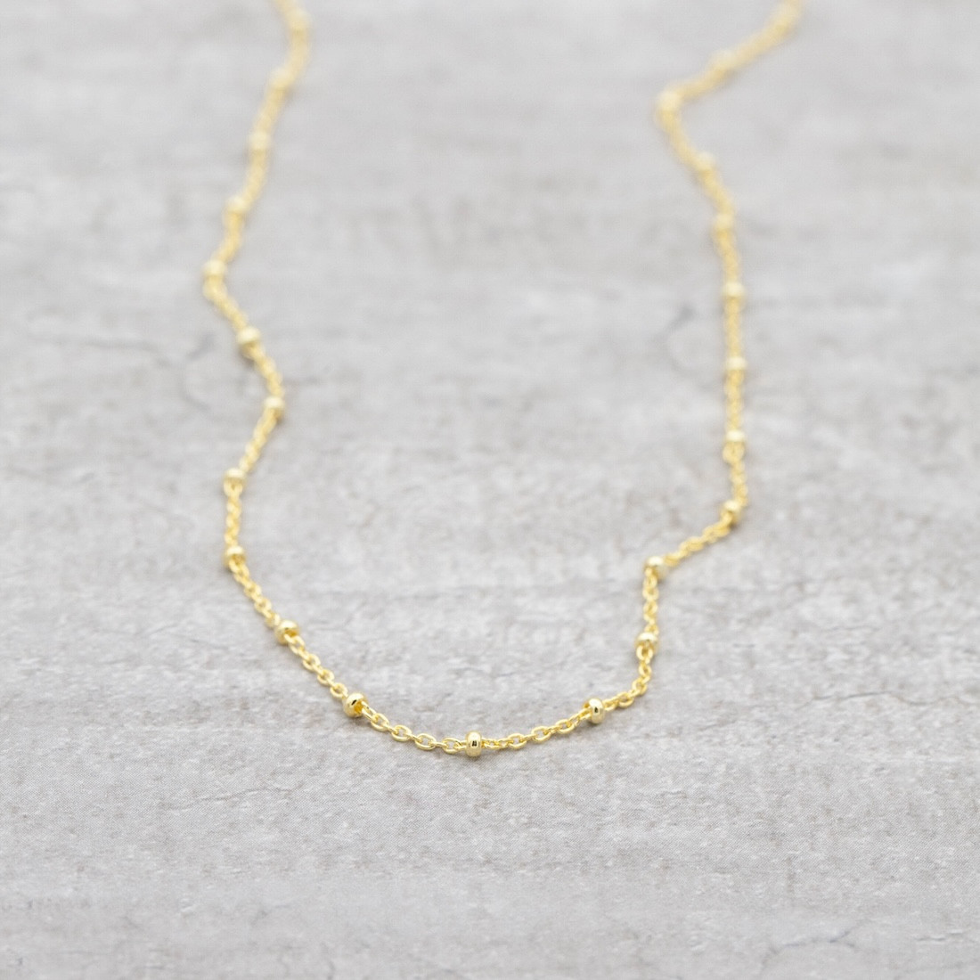 Gold chain super thin with gold balls