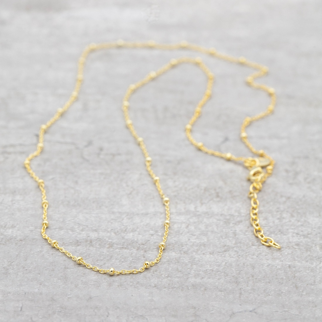 Gold chain super thin with gold balls