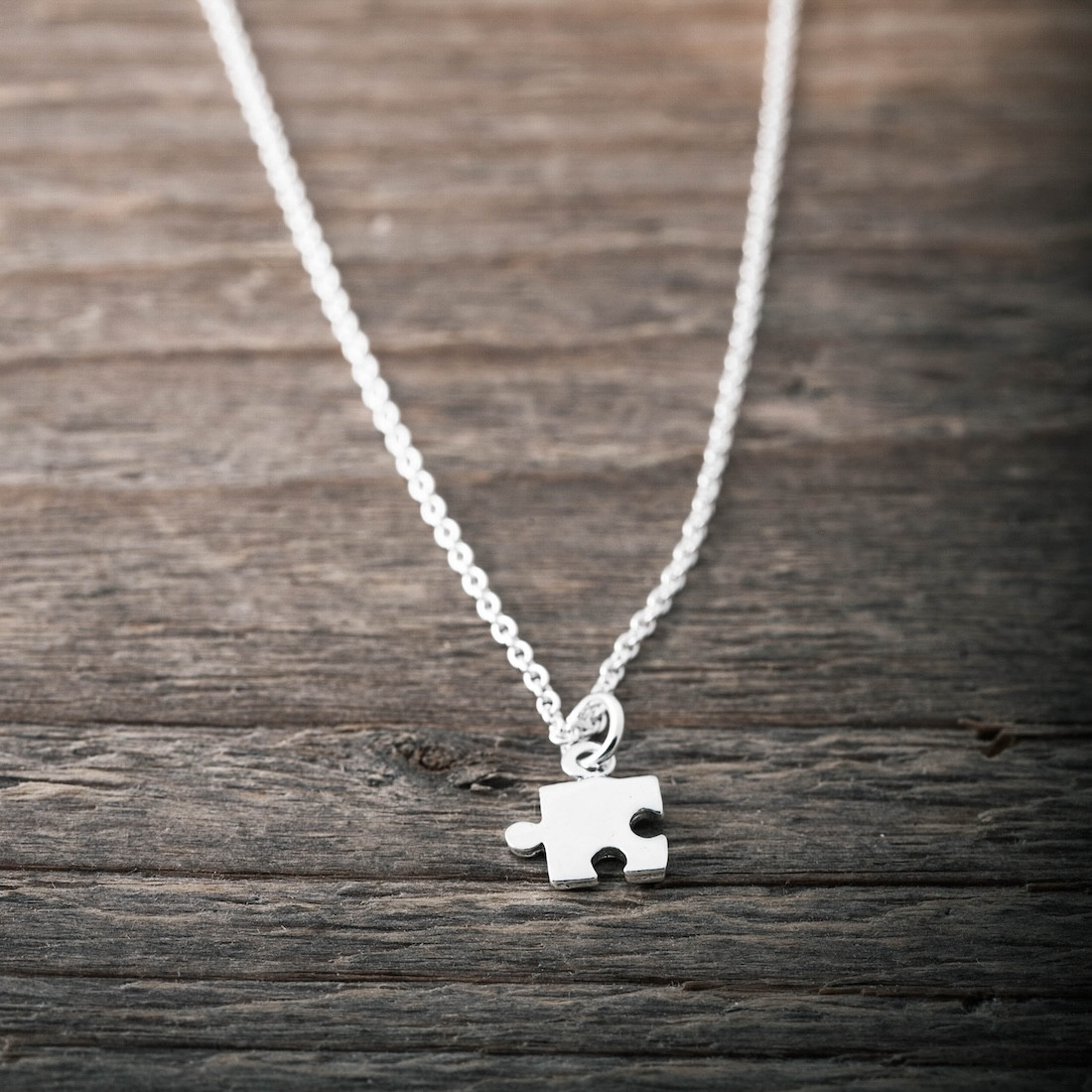 Silver necklace small puzzle
