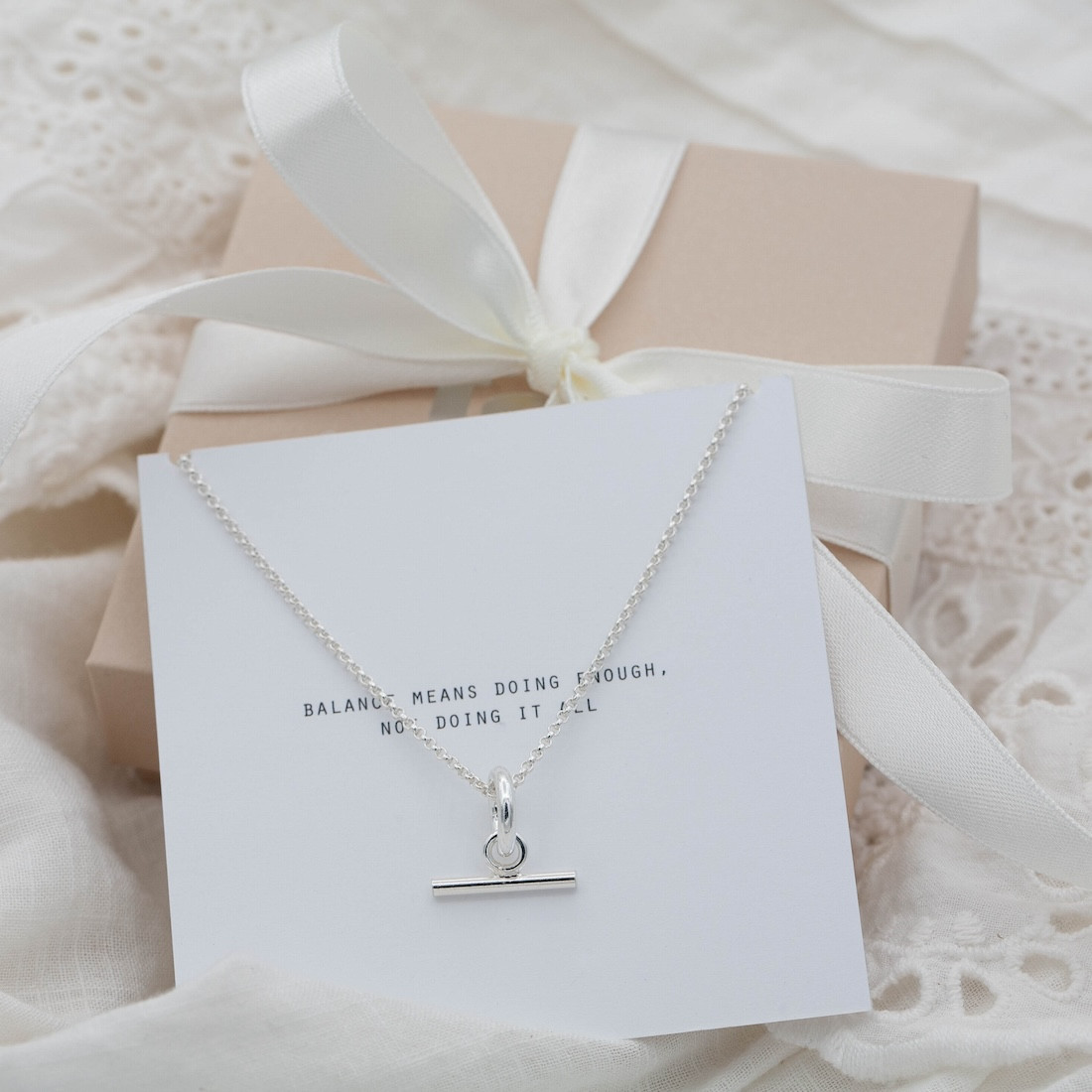 Silverhalsband liten T-bar