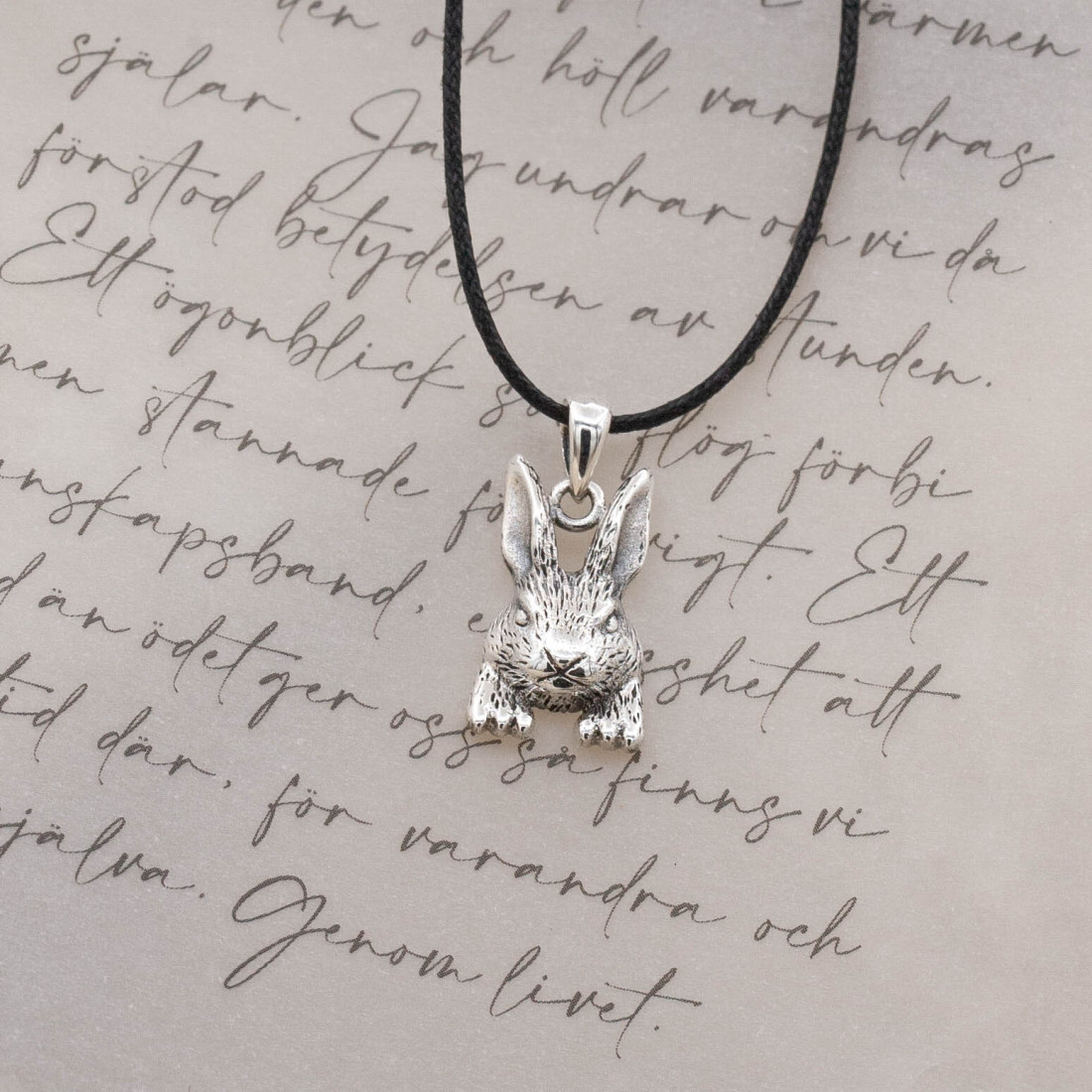 Silverhalsband bunny