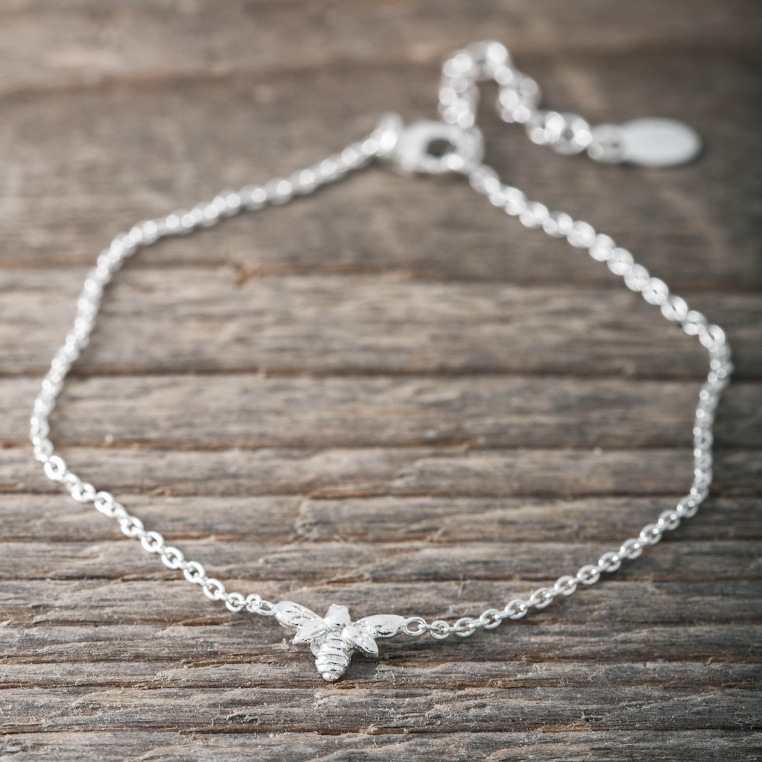 Silver bracelet bee your self