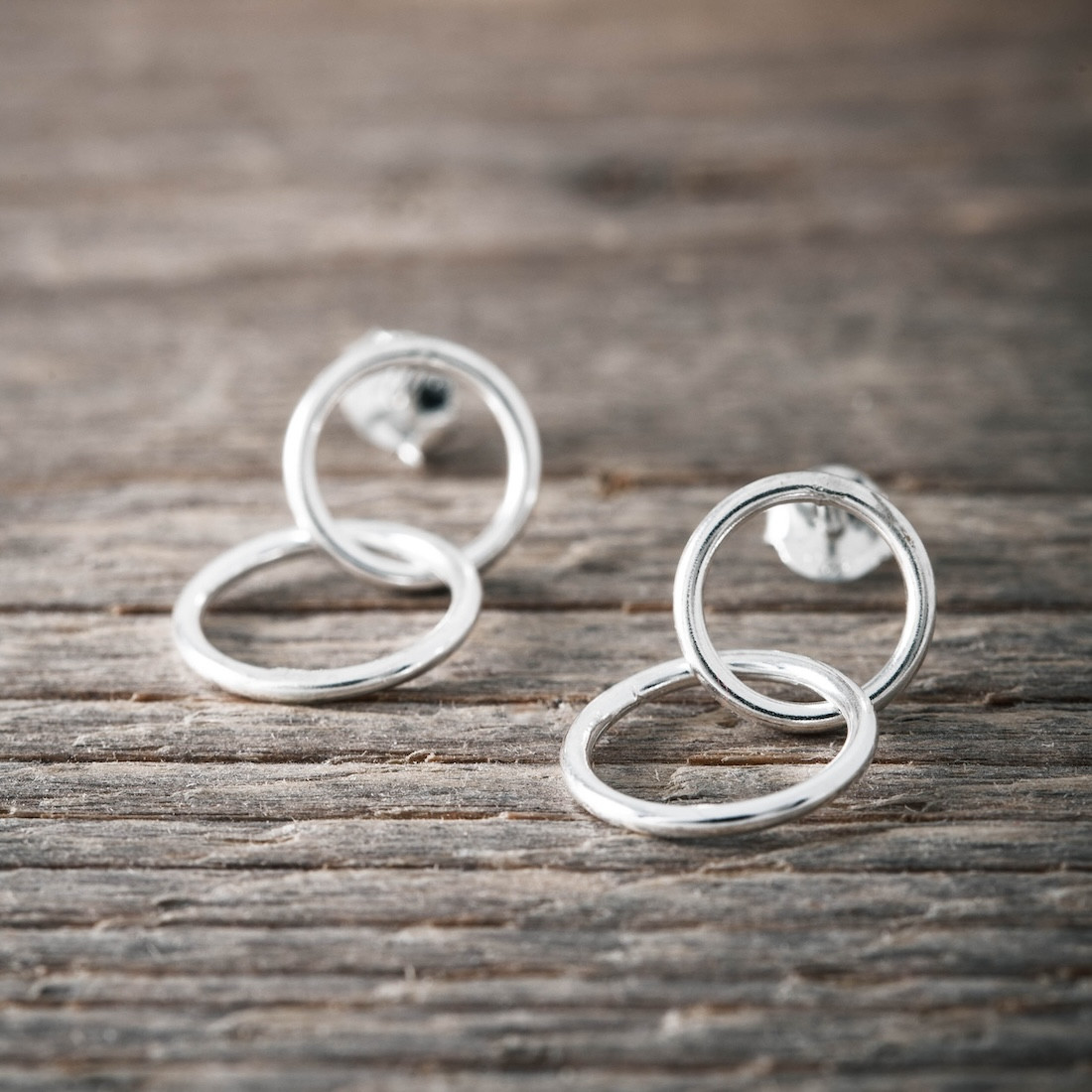 Silver earrings two circles