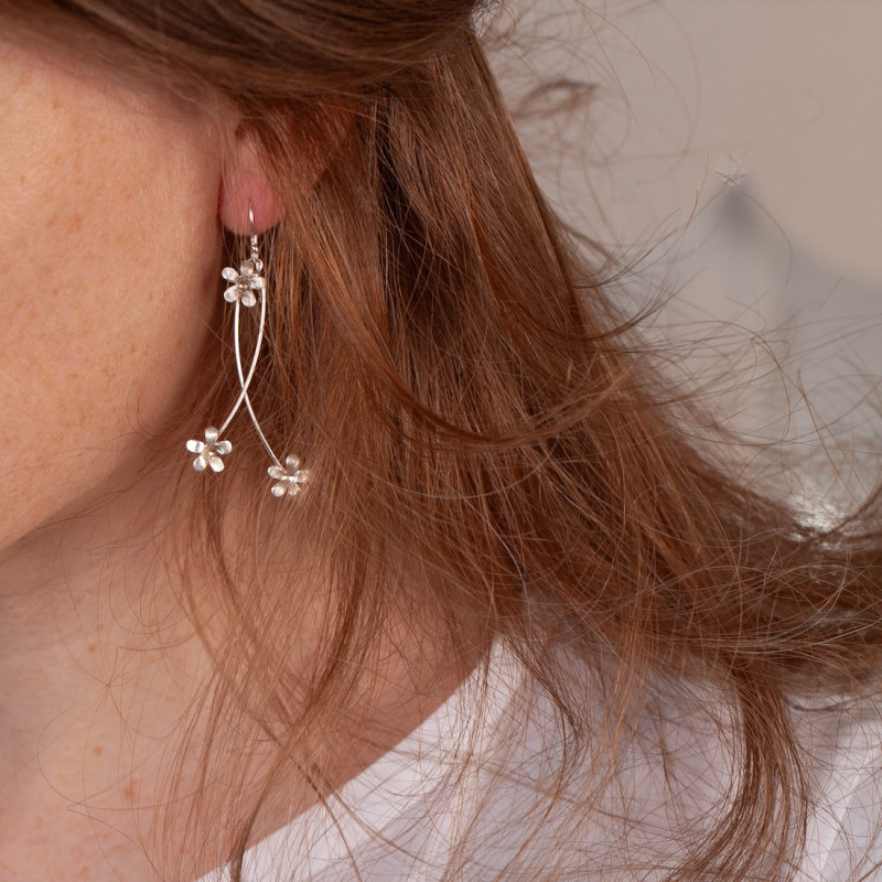 Silver earrings Bloom & Shine -dangling flowers