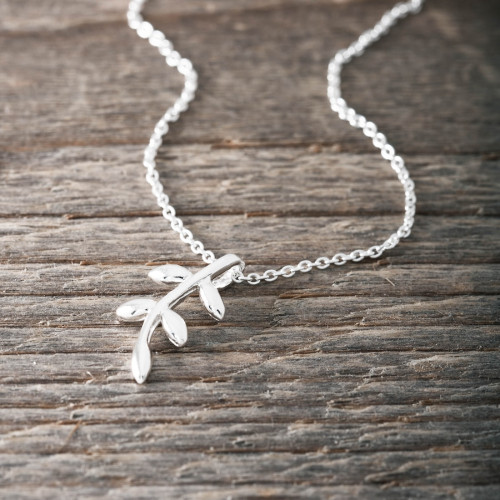 Silver Necklace – Tree of Life Leaf