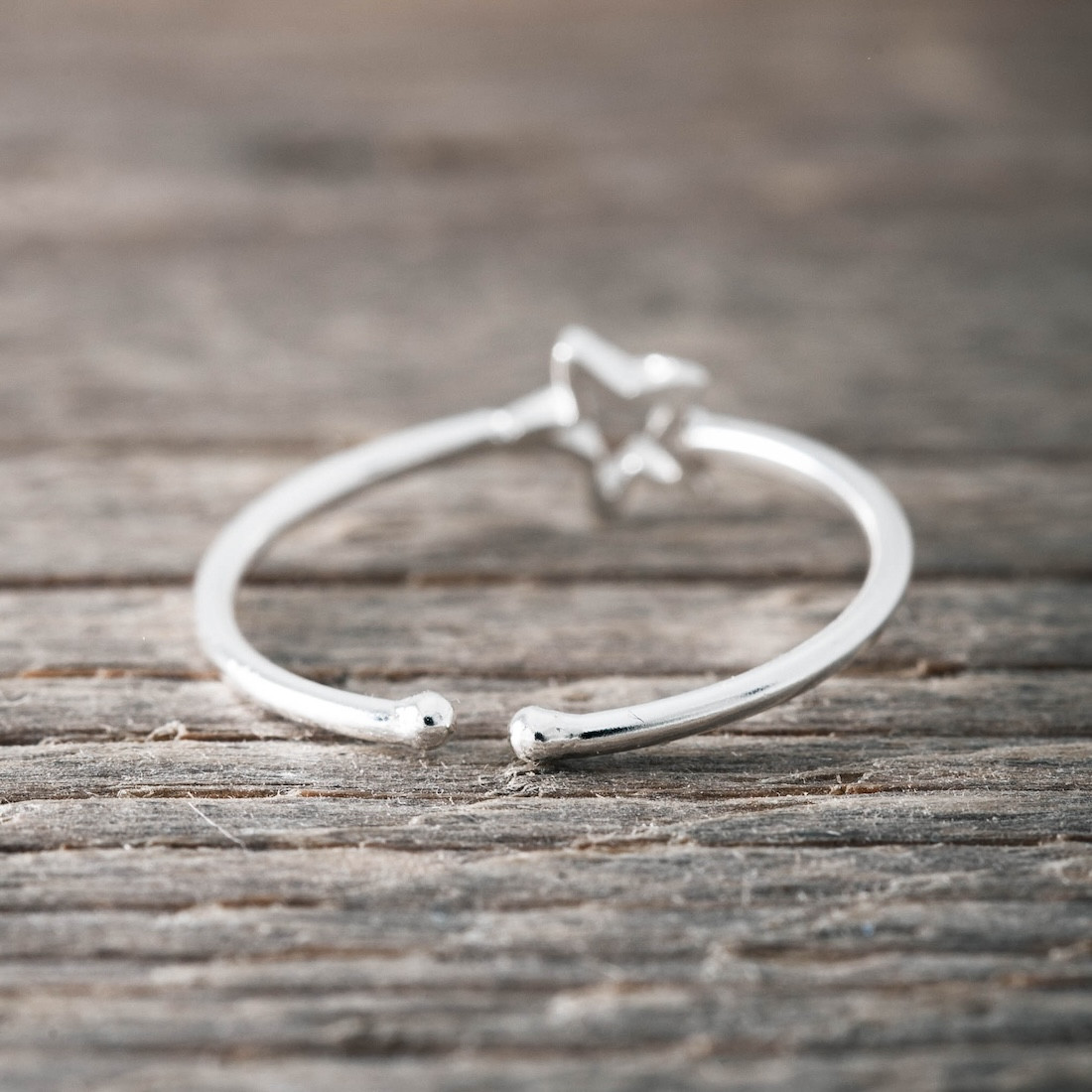 Silverring liten konturstjärna