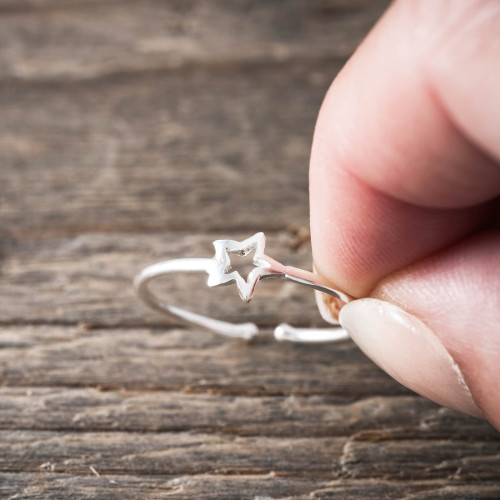 Silver ring small open star