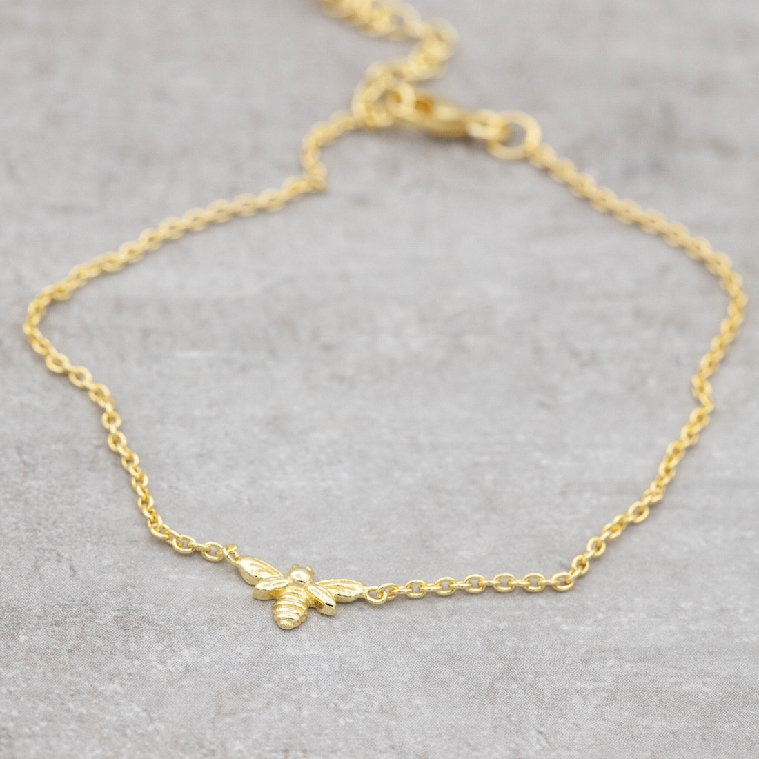 Gold bracelet bee your self