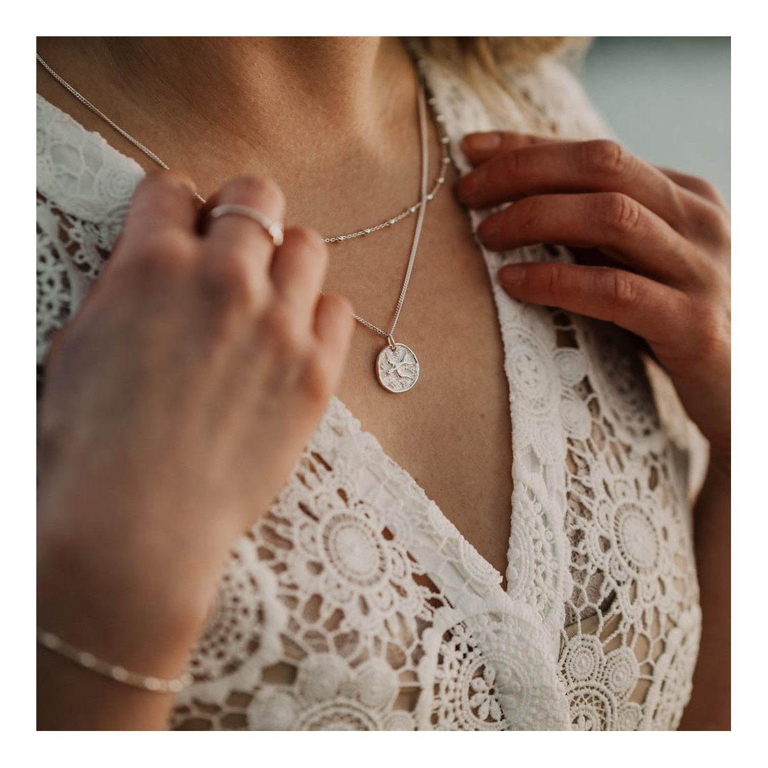 Silverhalsband lycko coin stjärna