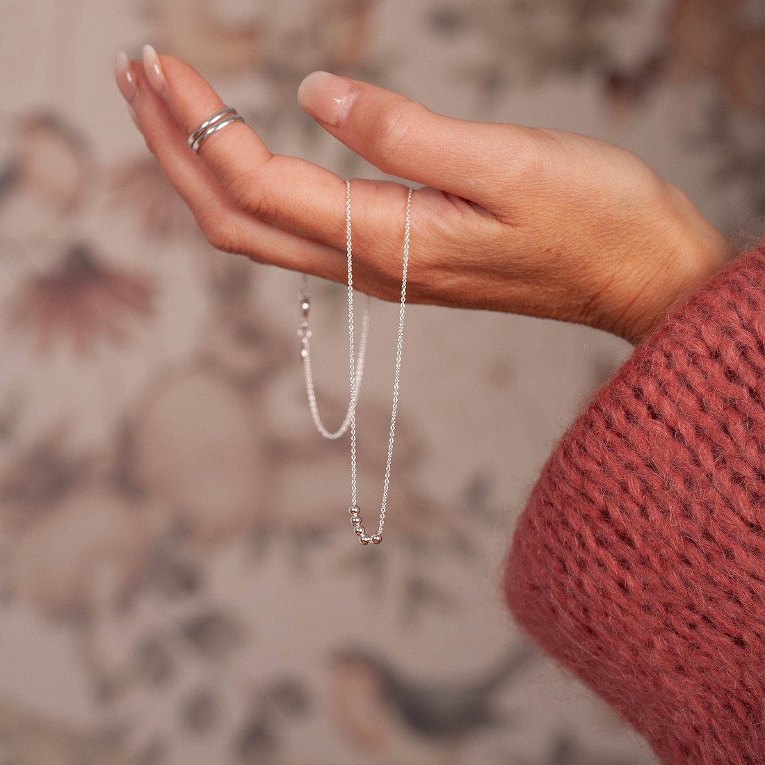 Silverhalsband Rörliga kulor