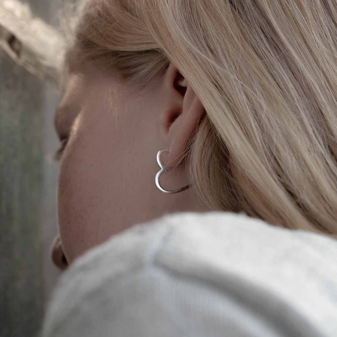Silver earrings hoop-heart