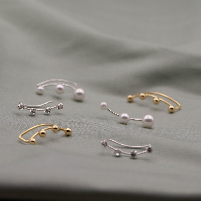 Ear climber pearls