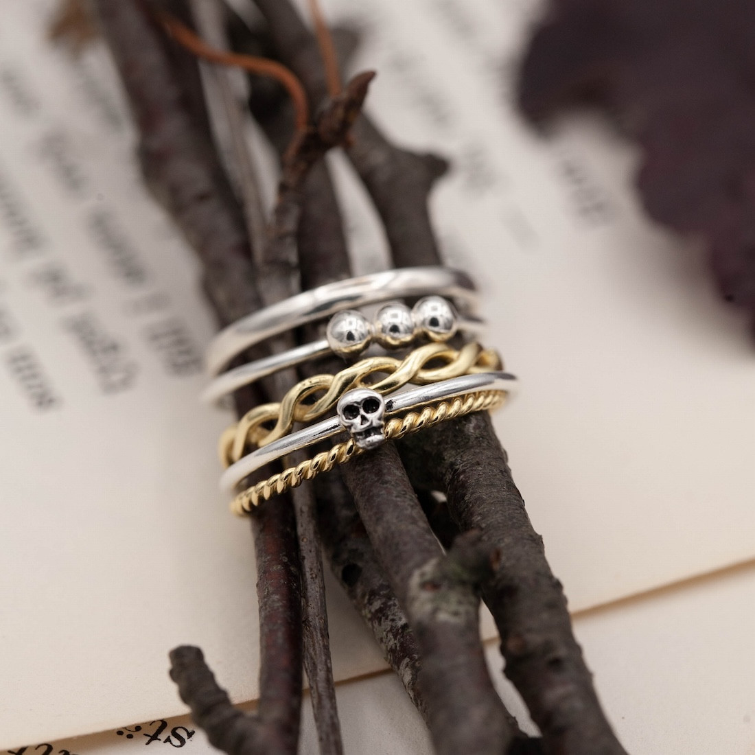 Silver ring small scull