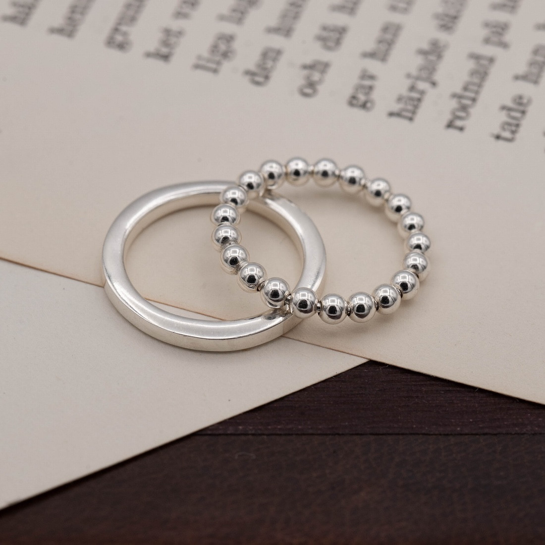 Silver ring 3mm movable silver beads