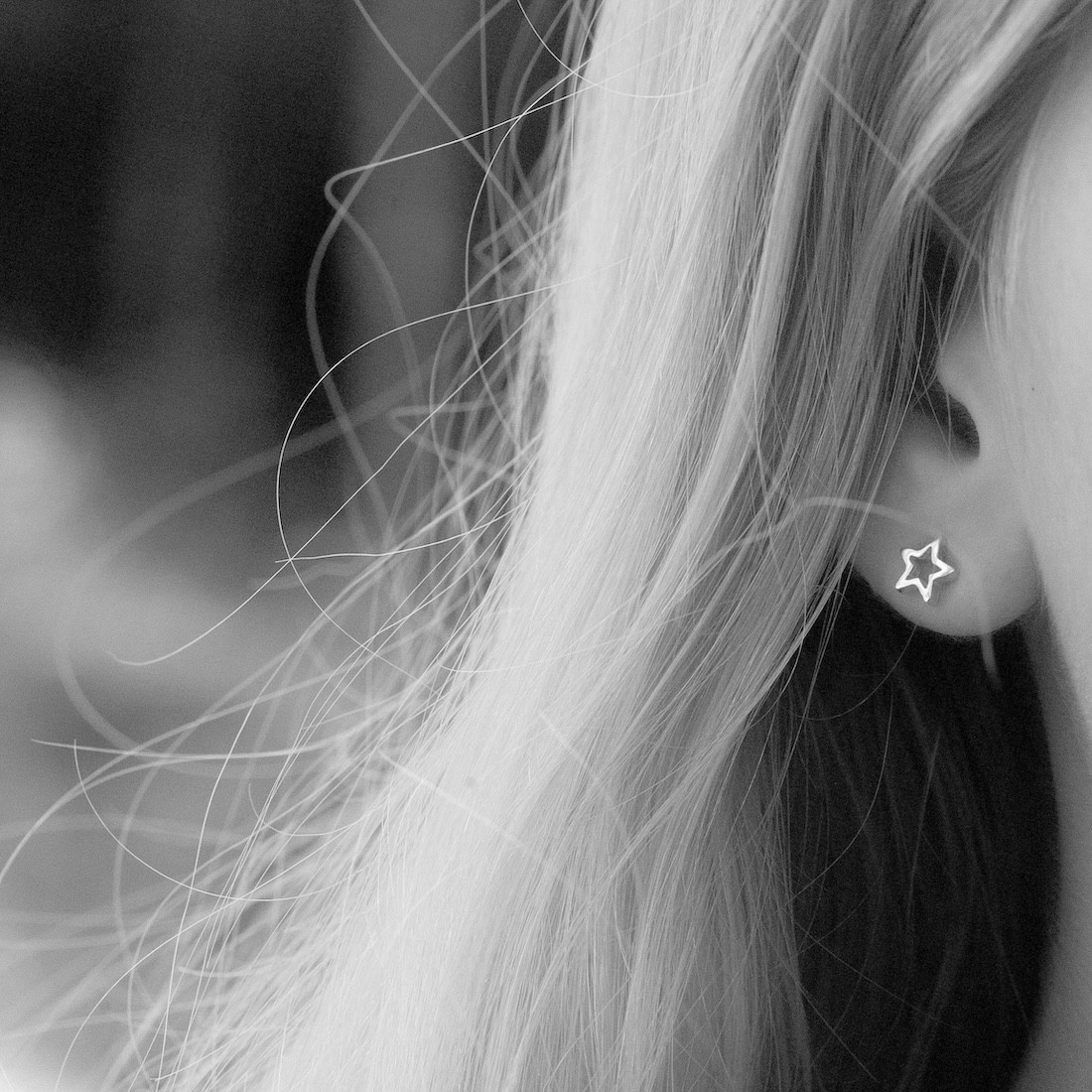 Gold Earrings -Small Open Star