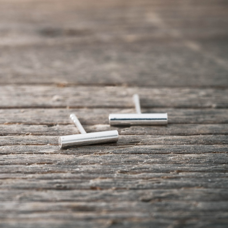 Silver ear studs  T-bar
