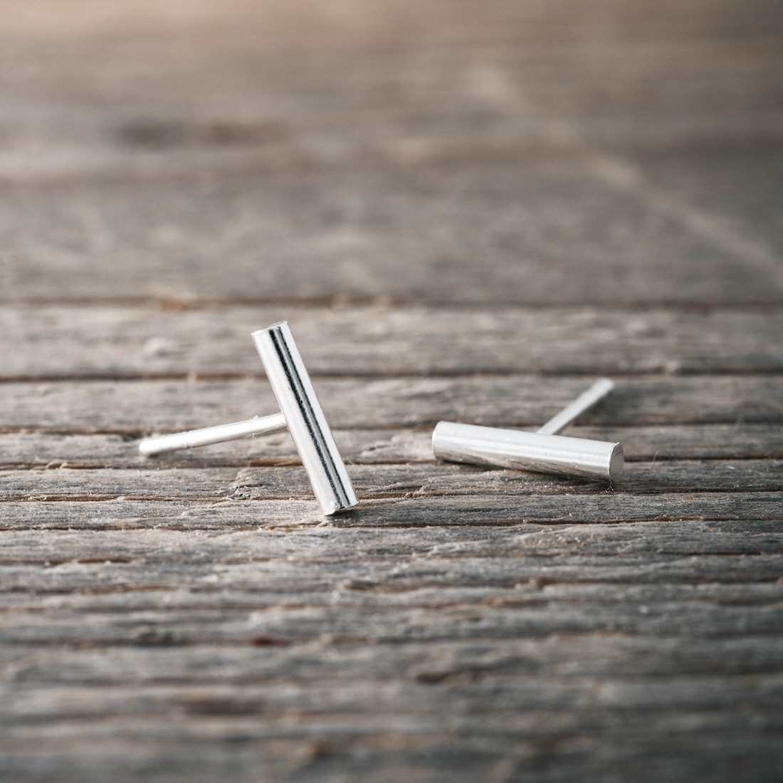 Silverörhängen T-bar stud